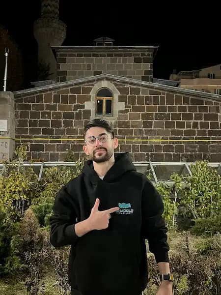 Image of Eren Akkuş